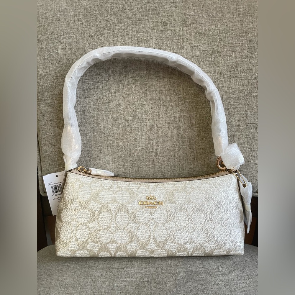 NWT！COACH Charlotte Shoulder Bag In Signature Canvas（COACH CX580）